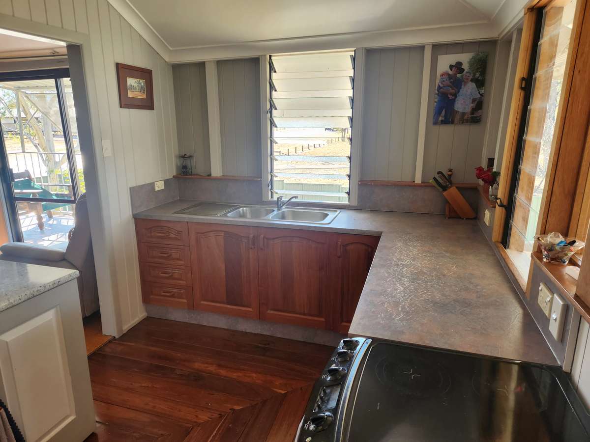 168 Shamrock Street Blackall