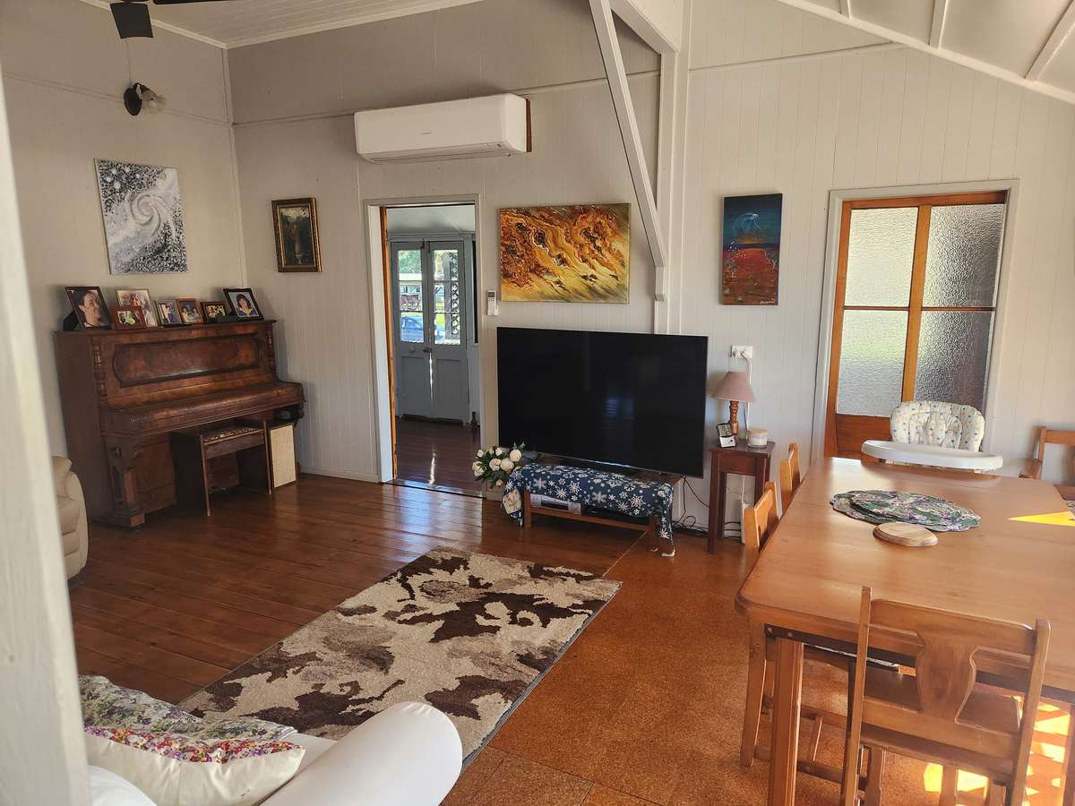 168 Shamrock Street Blackall