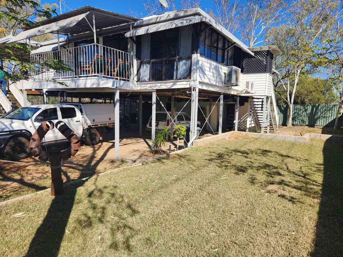 168 Shamrock Street Blackall